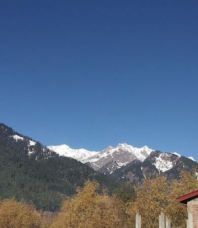 Hotel Devlok Inn Manāli Екстериор снимка